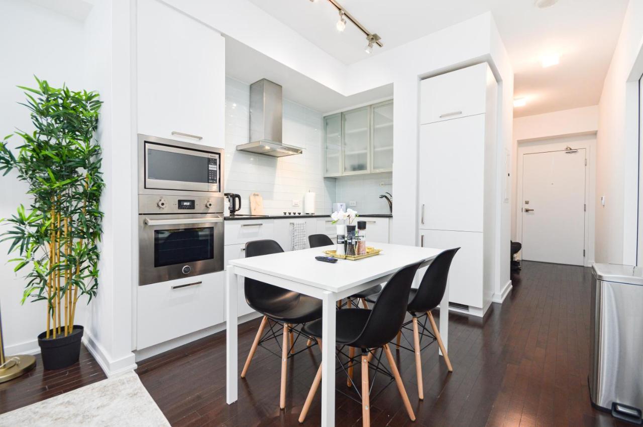 Downtown Toronto Condo Mins From Scotiabank Arena, Tiff, Cn Tower, Union, Mtcc Экстерьер фото