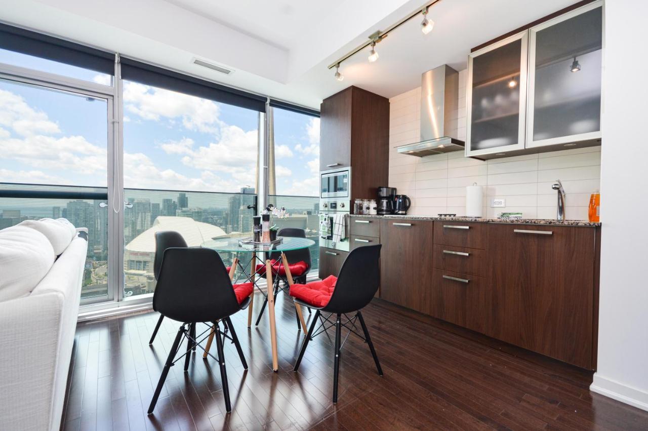 Downtown Toronto Condo Mins From Scotiabank Arena, Tiff, Cn Tower, Union, Mtcc Экстерьер фото
