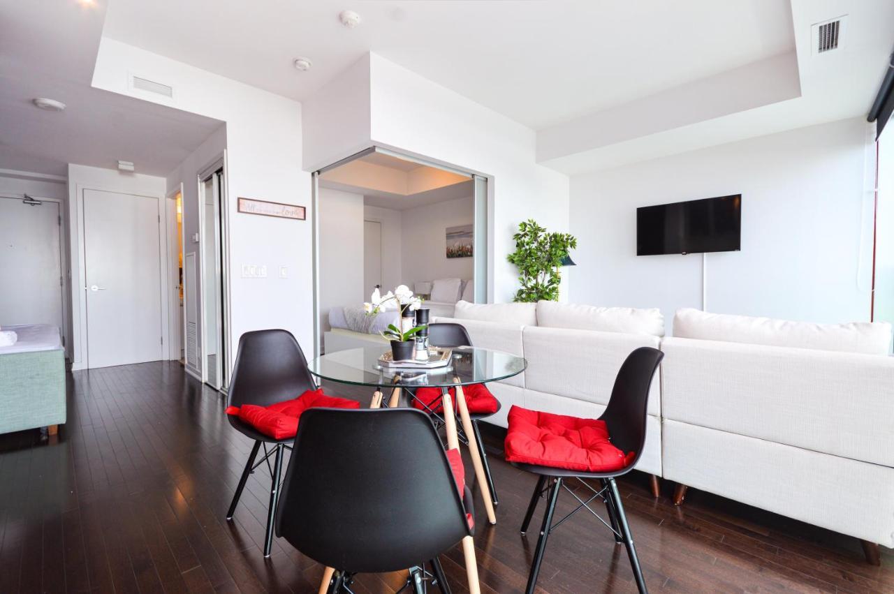 Downtown Toronto Condo Mins From Scotiabank Arena, Tiff, Cn Tower, Union, Mtcc Экстерьер фото