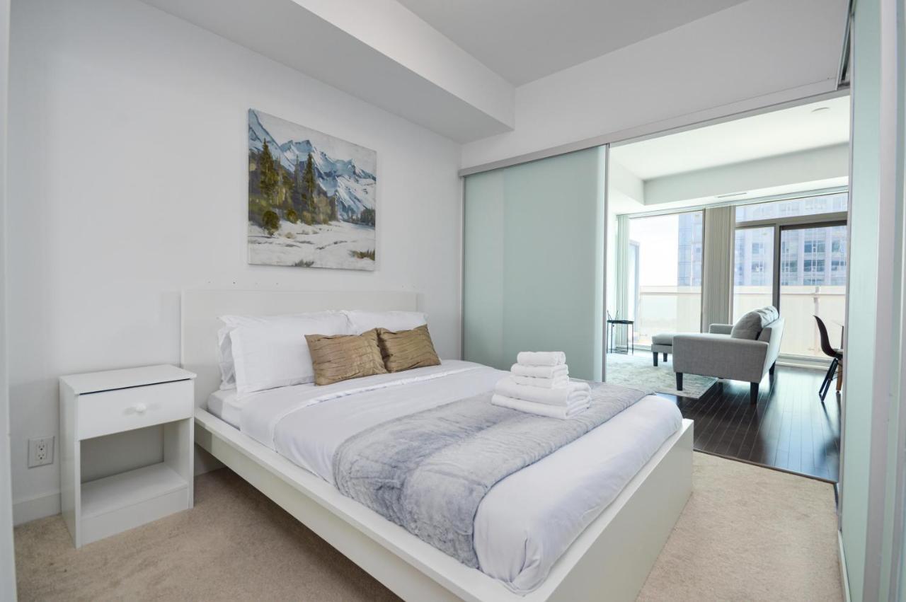 Downtown Toronto Condo Mins From Scotiabank Arena, Tiff, Cn Tower, Union, Mtcc Экстерьер фото