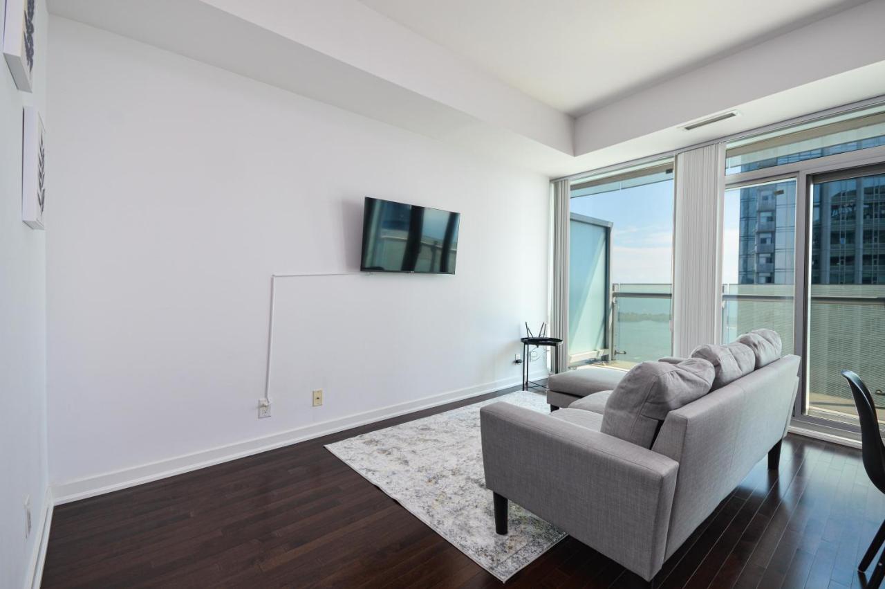 Downtown Toronto Condo Mins From Scotiabank Arena, Tiff, Cn Tower, Union, Mtcc Экстерьер фото